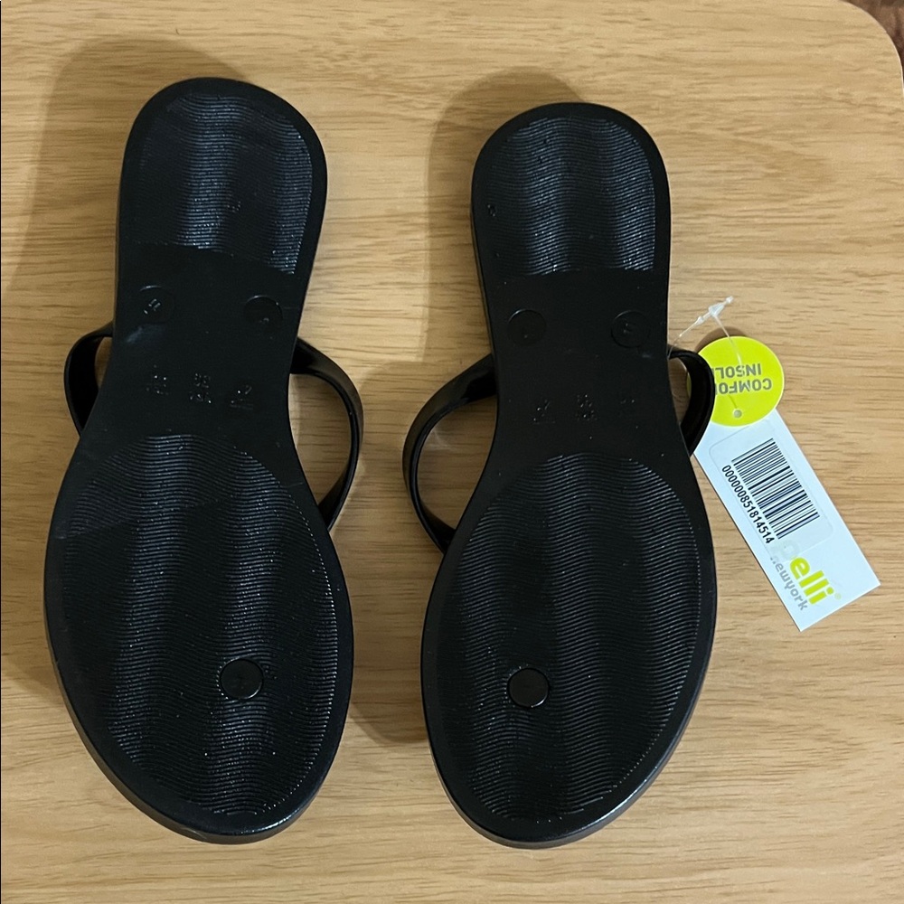Capelli NWT Black Flip Flops with Stone Flower Accent - Picture 3 of 4